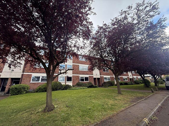 2 Bedroom Flat To Rent In Bromford Road, Birmingham, West Midlands, B36