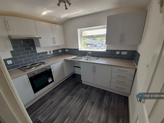 2 Bedroom Flat To Rent In Arthur Street, Bury, BL8