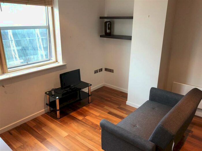 1 Bedroom Flat To Rent In Capital Quarter, West Point, Wellington Street, Leeds, LS1