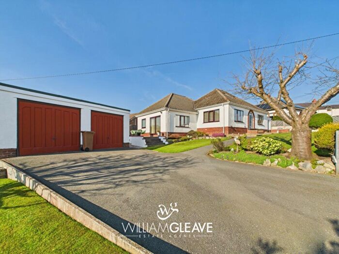 4 Bedroom Detached Bungalow For Sale In Rhes-y-Cae, Holywell, Flintshire, CH8