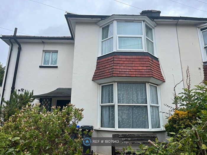 1 Bedroom Flat To Rent In Clifton Road, Worthing, BN11