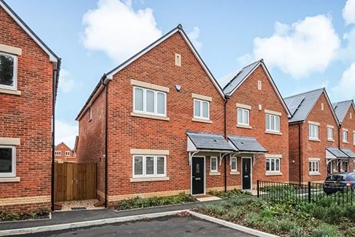 3 Bedroom Terraced House To Rent In Headington, Oxford, OX3