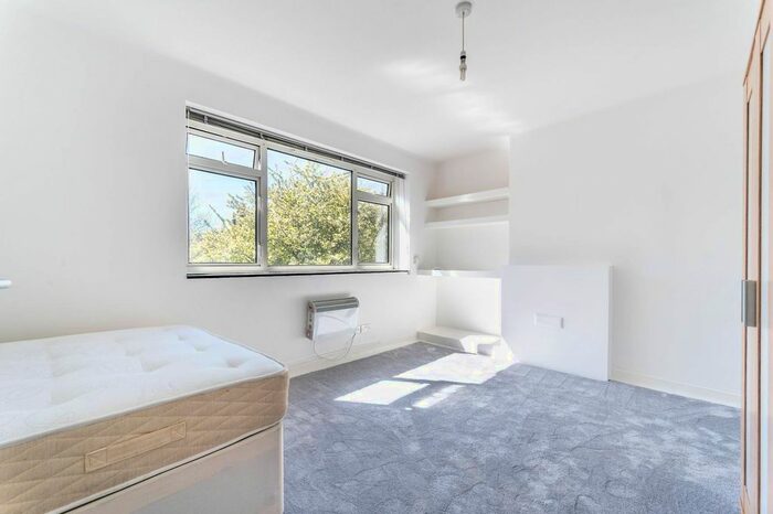 Studio To Rent In Wootten Street, Southwark, London, SE1