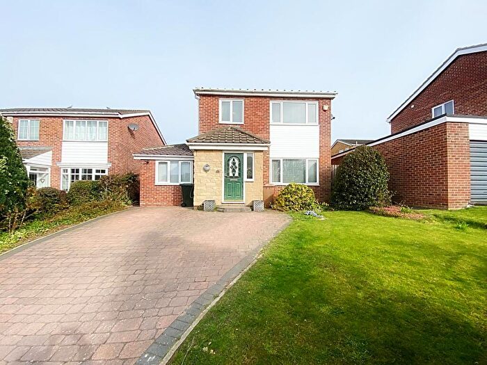 4 Bedroom Detached House For Sale In Aysgarth Avenue, Hadrian Park, NE28