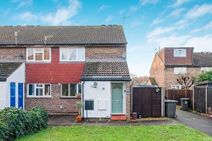 1 Bedroom Apartment For Sale In Willowmead, Hertford, Hertfordshire, SG14