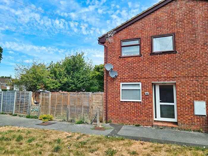2 Bedroom Flat For Sale In Bowater Way, Calmore, SO40