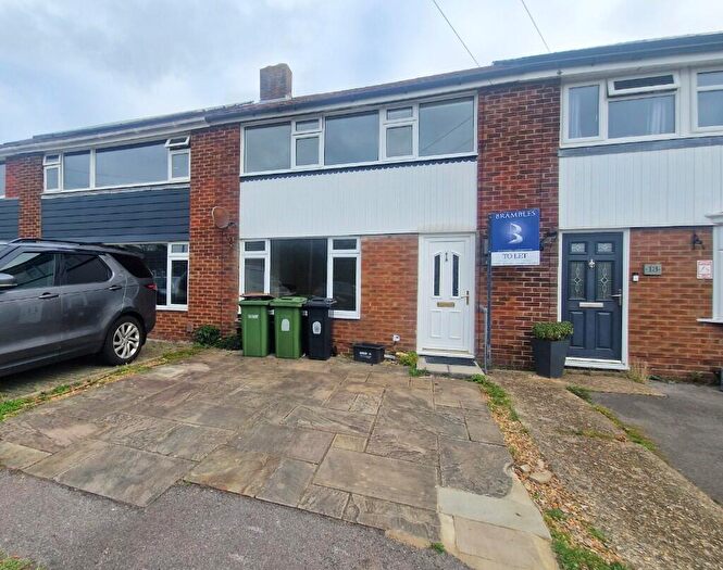 3 Bedroom Terraced House To Rent In Grantham Avenue, Hamble, SO31