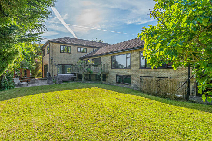 6 Bedroom Detached House For Sale In Lime Springs, Swindon, SN4