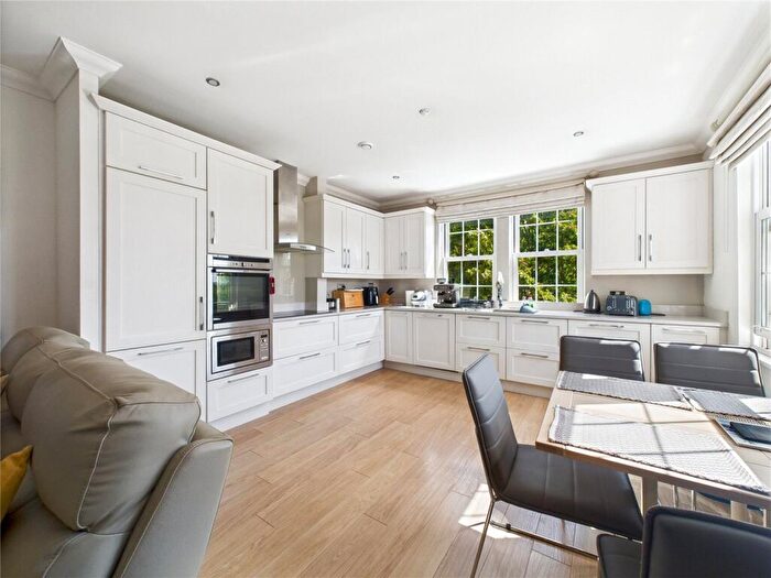 2 Bedroom Apartment For Sale In Rhapsody Crescent, Warley, Brentwood, Essex, CM14