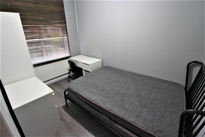 5 Bedroom Terraced House To Rent In Gulson Road, Coventry, CV1