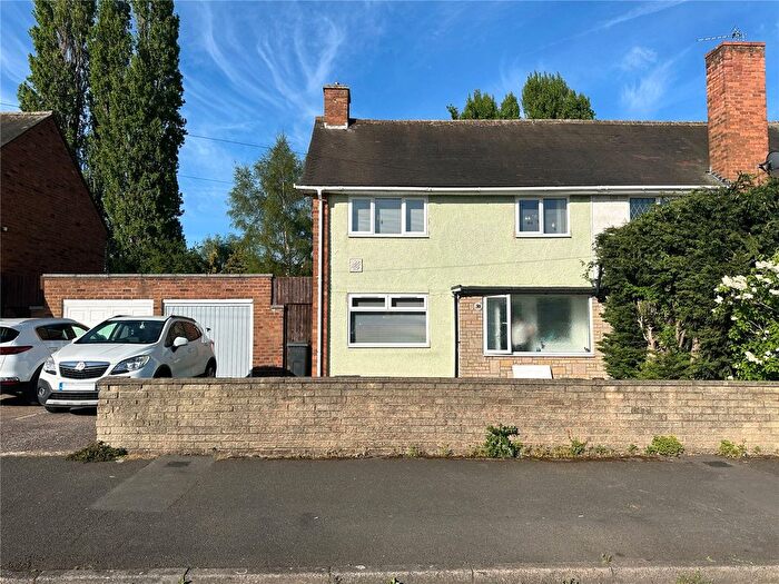 3 Bedroom Semi Detached House For Sale In Hawkesford Road, Birmingham, West Midlands, B33