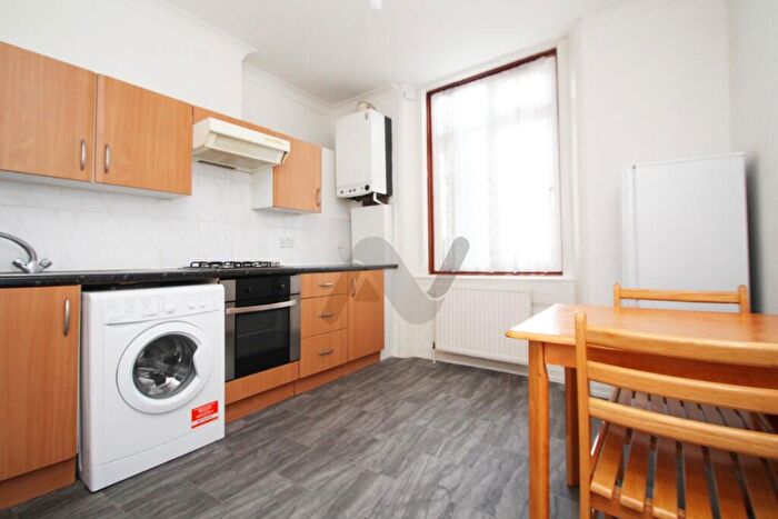 1 Bedroom Flat To Rent In Seven Sisters Road, London, N4
