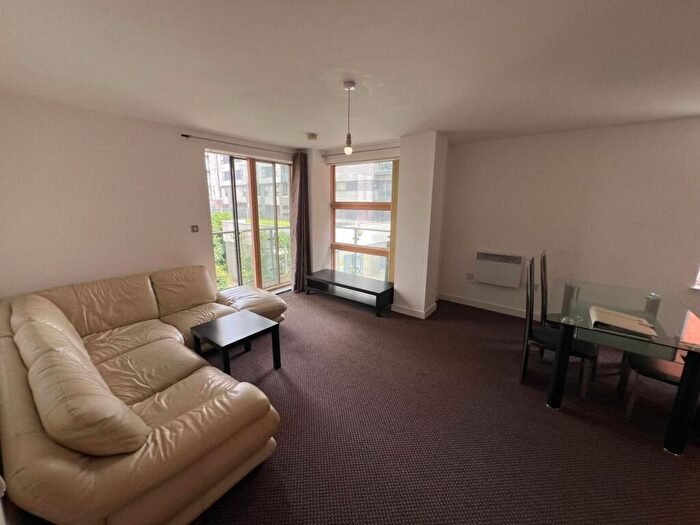 2 Bedroom Apartment To Rent In Barton Place, Manchester, Greater Manchester, M4