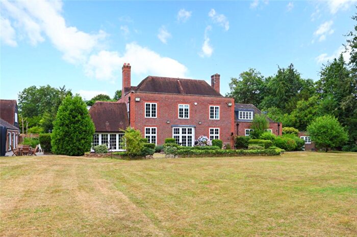 5 Bedroom Detached House For Sale In Burwood Road, Walton-On-Thames, KT12