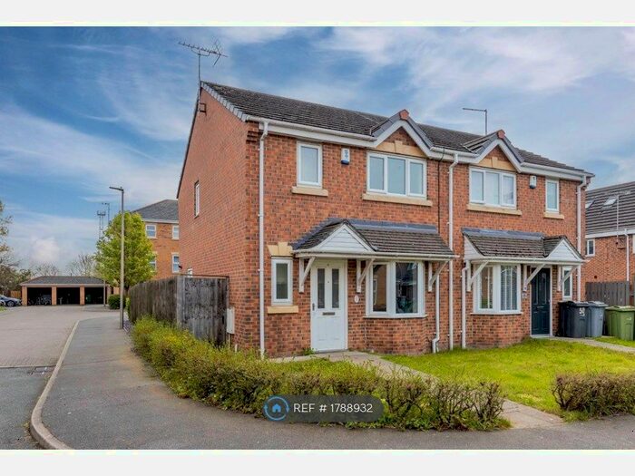 3 Bedroom Semi-Detached House To Rent In Goode Way, Crewe, CW2