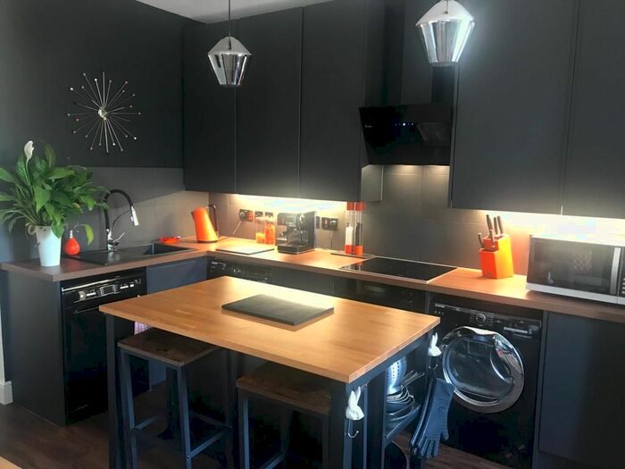 2 Bedroom Flat To Rent In Church Street, Upton-Upon-Severn, Worcester, WR8