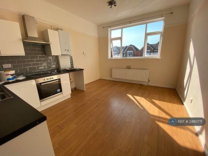 1 Bedroom Flat To Rent In Portswood Road, Southampton, SO17