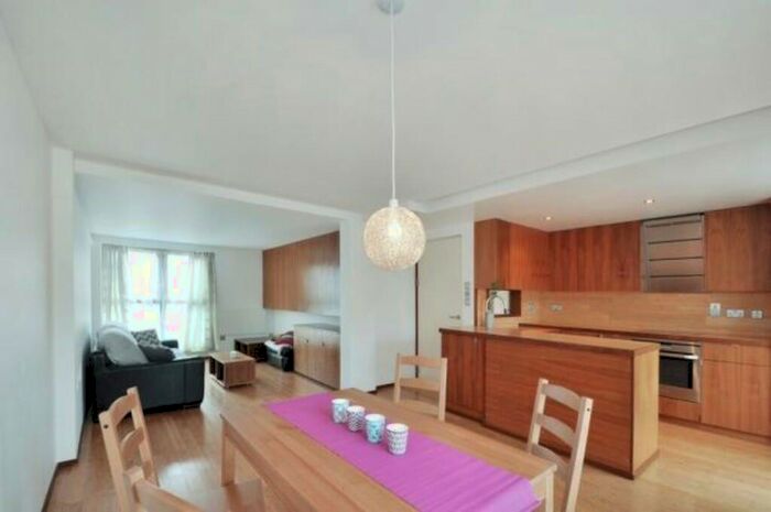 2 Bedroom Apartment To Rent In Russell Place, London, SE16