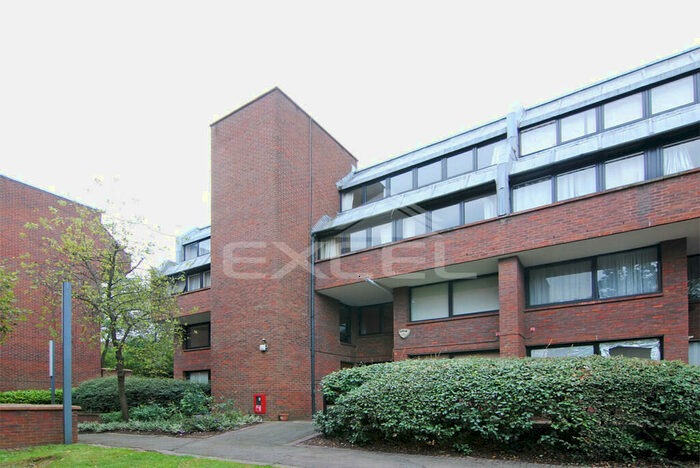1 Bedroom Apartment To Rent In Britten Close, Golders Green, London, NW11