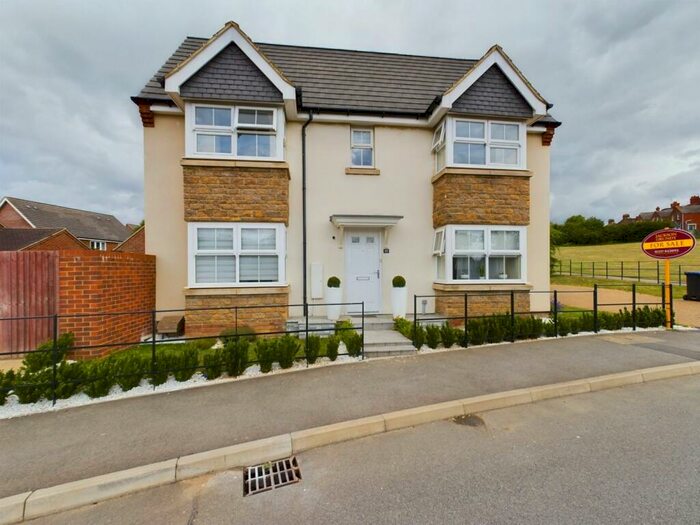 3 Bedroom Semi-Detached House To Rent In Bakers Lane, Long Buckby, Northampton, NN6