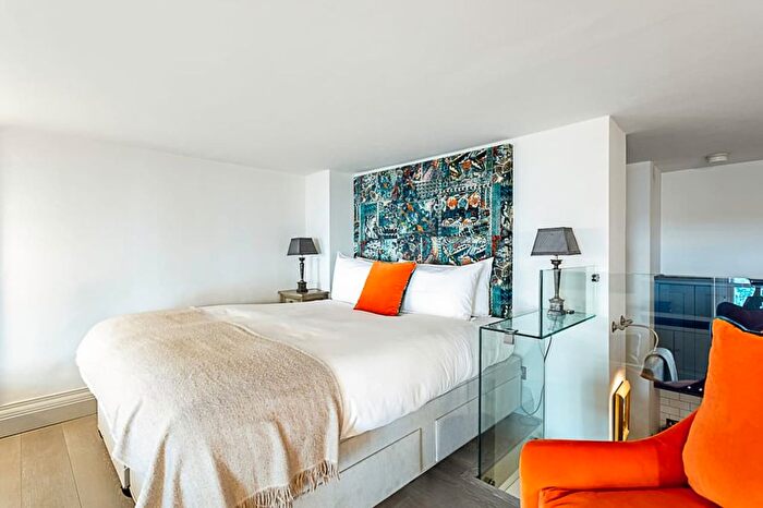 1 Bedroom Flat To Rent In Flat Court House, Seymour Place, London, W1H