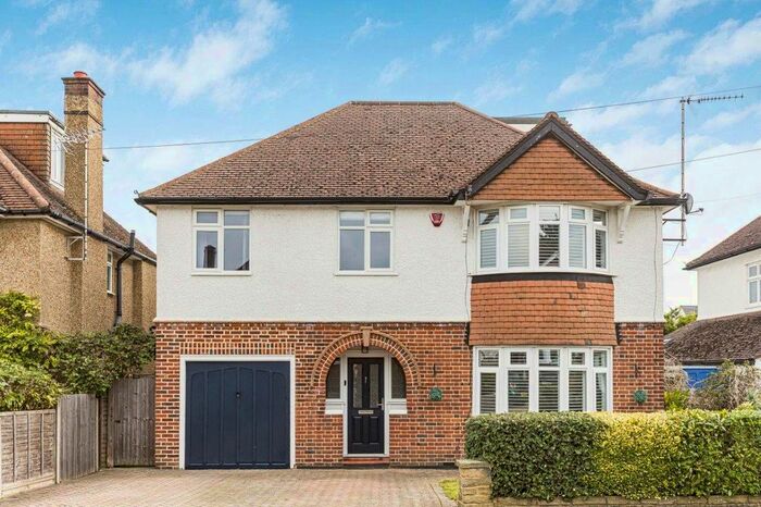 5 Bedroom Detached House To Rent In Dalkeith Road, Harpenden, AL5