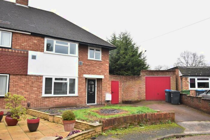 3 Bedroom Semi-Detached House To Rent In Bodley Close, New Malden, KT3
