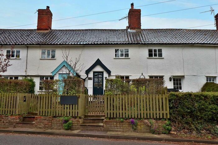 3 Bedroom Terraced House For Sale In Harleston Road, Pulham Market, IP21