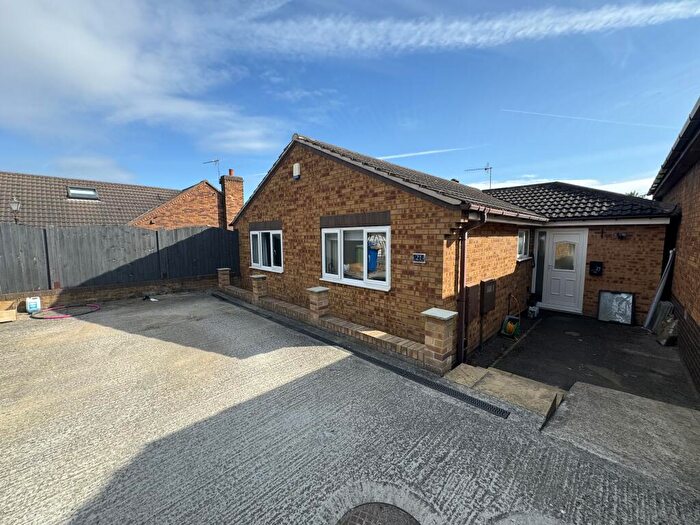 3 Bedroom House To Rent In Devon Park View, Brimington, S43