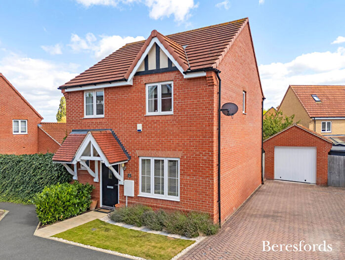4 Bedroom Detached House For Sale In Maltings Close, Flitch Green, CM6