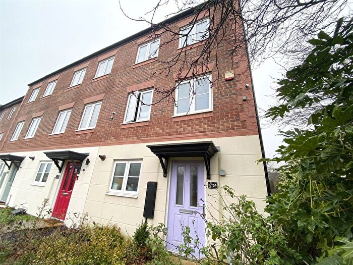 3 Bedroom End Terrace House For Sale In Sorbus Avenue, Hadley, Telford, Shropshire, TF1