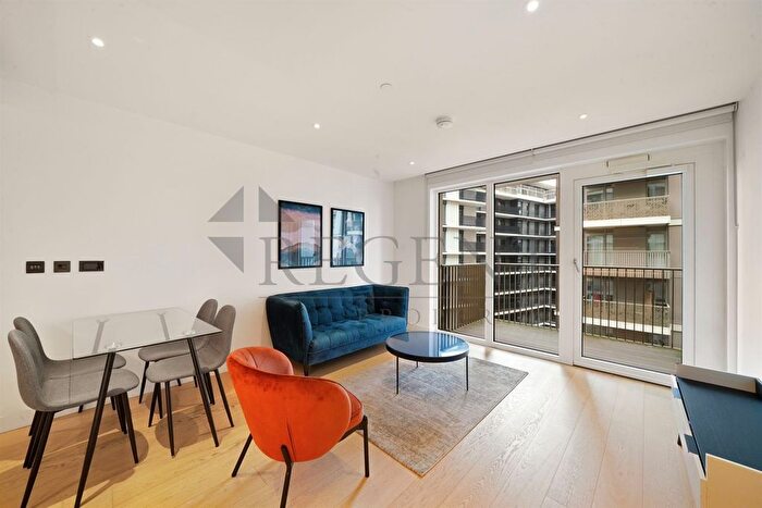 1 Bedroom Flat To Rent In Bowery Apartments, Fountain Park Way, W12