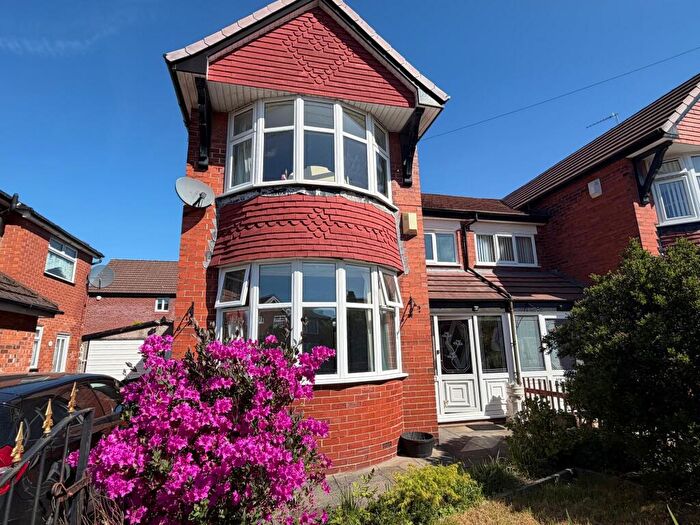 3 Bedroom Semi-Detached House For Sale In Haig Road, Stretford, M32