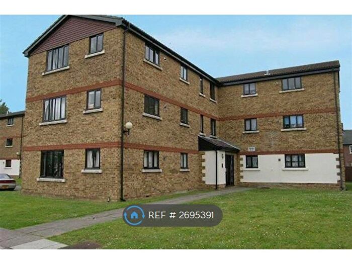 2 Bedroom Flat To Rent In Birchwood Close, Morden, SM4