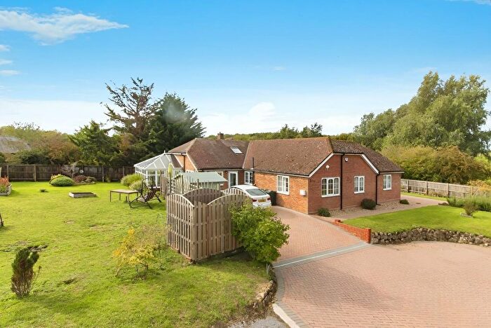 4 Bedroom Detached Bungalow For Sale In Watery Lane, Westwell, TN25