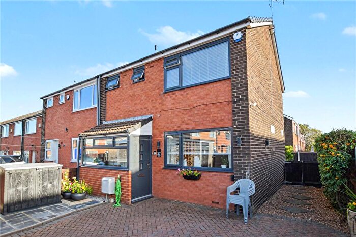 2 Bedroom End Of Terrace House For Sale In Naburn Walk, Leeds, West Yorkshire, LS14