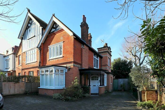 2 Bedroom Flat To Rent In Gwendolen Avenue, London, SW15