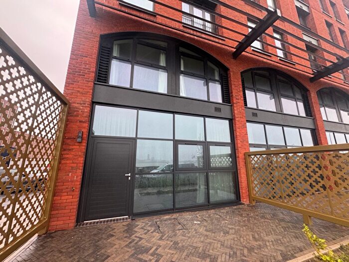 2 Bedroom Property To Rent In Triskelion Way, Liverpool, L3