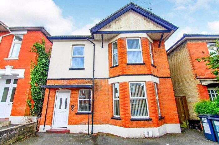 6 Bedroom Detached House To Rent In Student Home, Winton, BH9