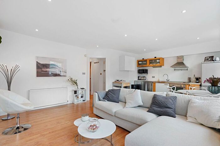 1 Bedroom Flat To Rent In Weymouth Street, Marylebone, London, W1G