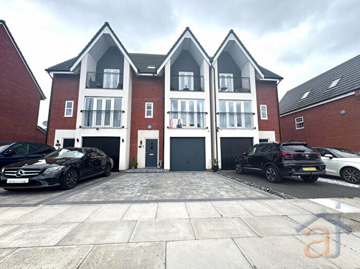 5 Bedroom Town House For Sale In Southport, PR8