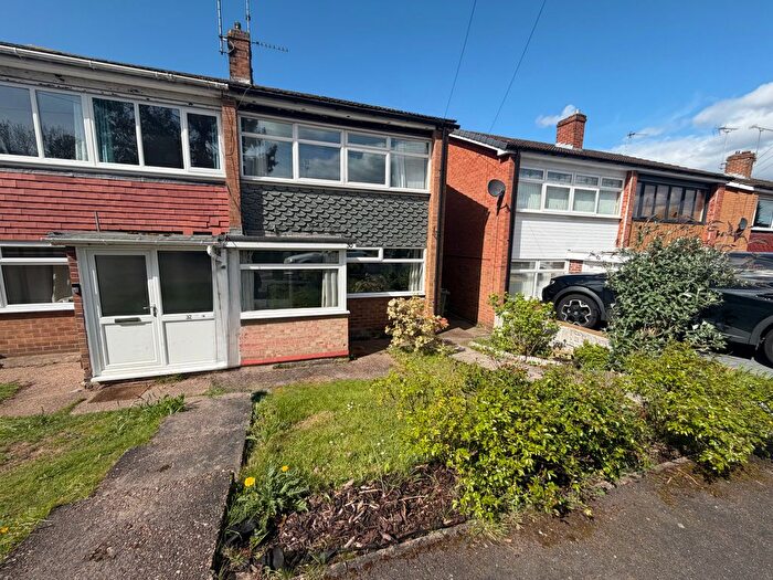 2 Bedroom Semi Detached House To Rent In Kirby Close, Mansfield, NG21