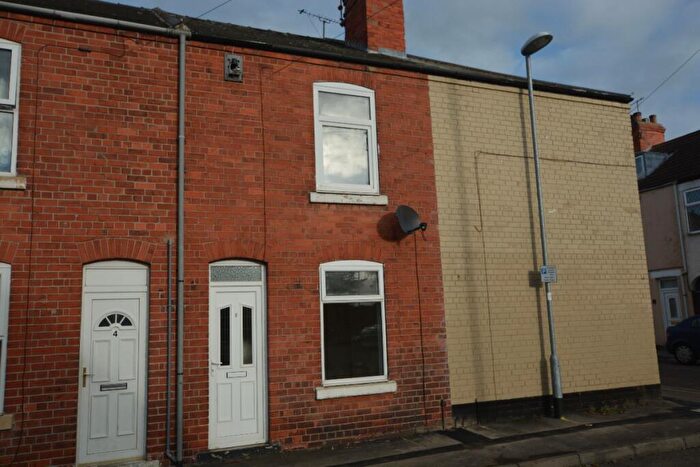 2 Bedroom Terraced House To Rent In Duke Place, S80