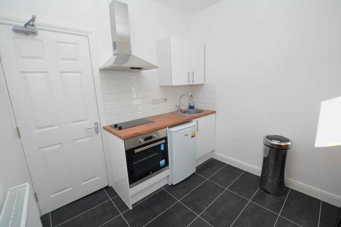 1 Bedroom Studio Flat To Rent In Montagu Street, Kettering, NN16