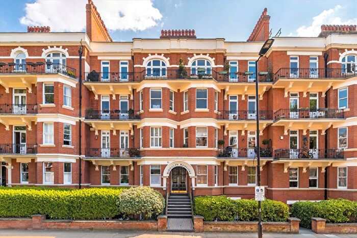 3 Bedroom Flat For Sale In Elgin Avenue, Maida Vale, W9