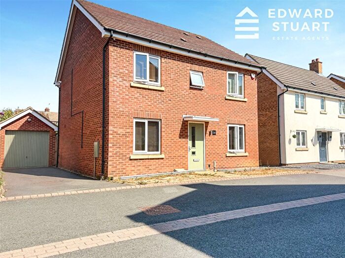 4 Bedroom Detached House For Sale In Lares Avenue, Peterborough, Cambridgeshire, PE2