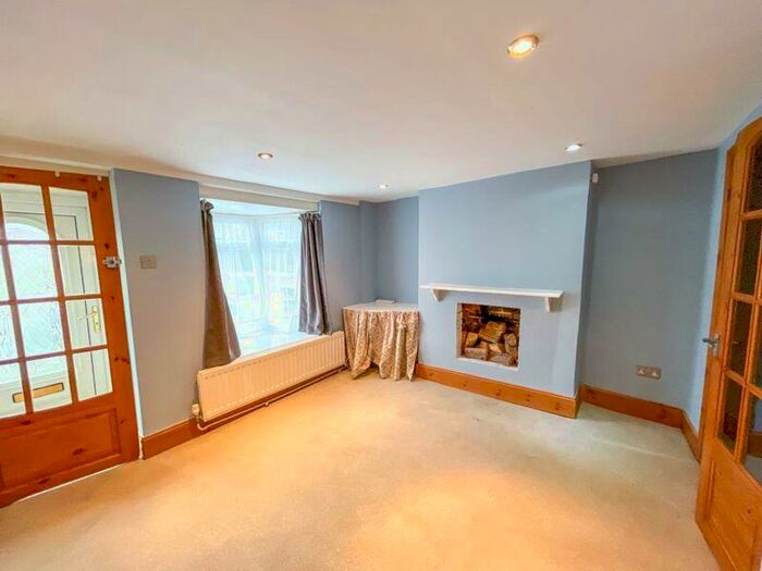 2 Bedroom Terraced House For Sale In Wellhead Road, Totternhoe, LU6