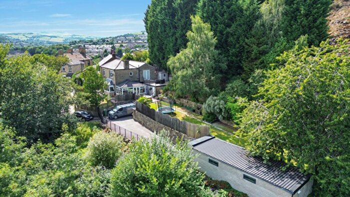 4 Bedroom Detached House For Sale In Back Thornhill Road, Longwood, Huddersfield, West Yorkshire, HD3