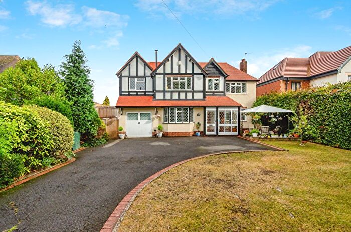 5 Bedroom Detached House For Sale In Finchfield Road West, Wolverhampton, WV3
