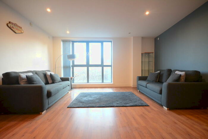 2 Bedroom Apartment To Rent In The Point, Bellar Gate, Lace Market, NG1